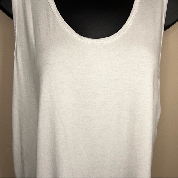 XL LULAROE WHITE TANK TOP STRETCH CLASSIC NEUTRAL SLEEVELESS - Picture 6 of 9